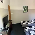 维拉诺夫斯卡旅舍 华沙